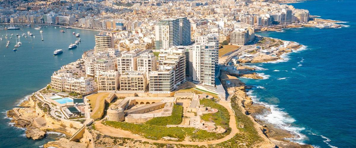 Exceptional 3-Bedroom Apartment, Sliema - Tigne Point! Exteriér fotografie