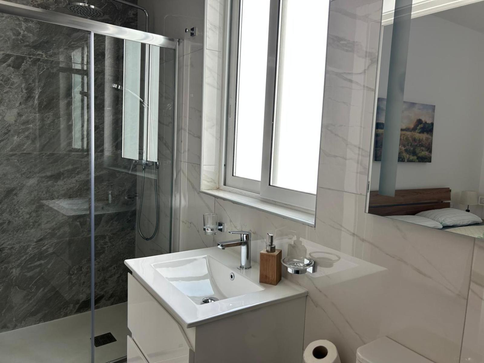 Exceptional 3-Bedroom Apartment, Sliema - Tigne Point! Exteriér fotografie