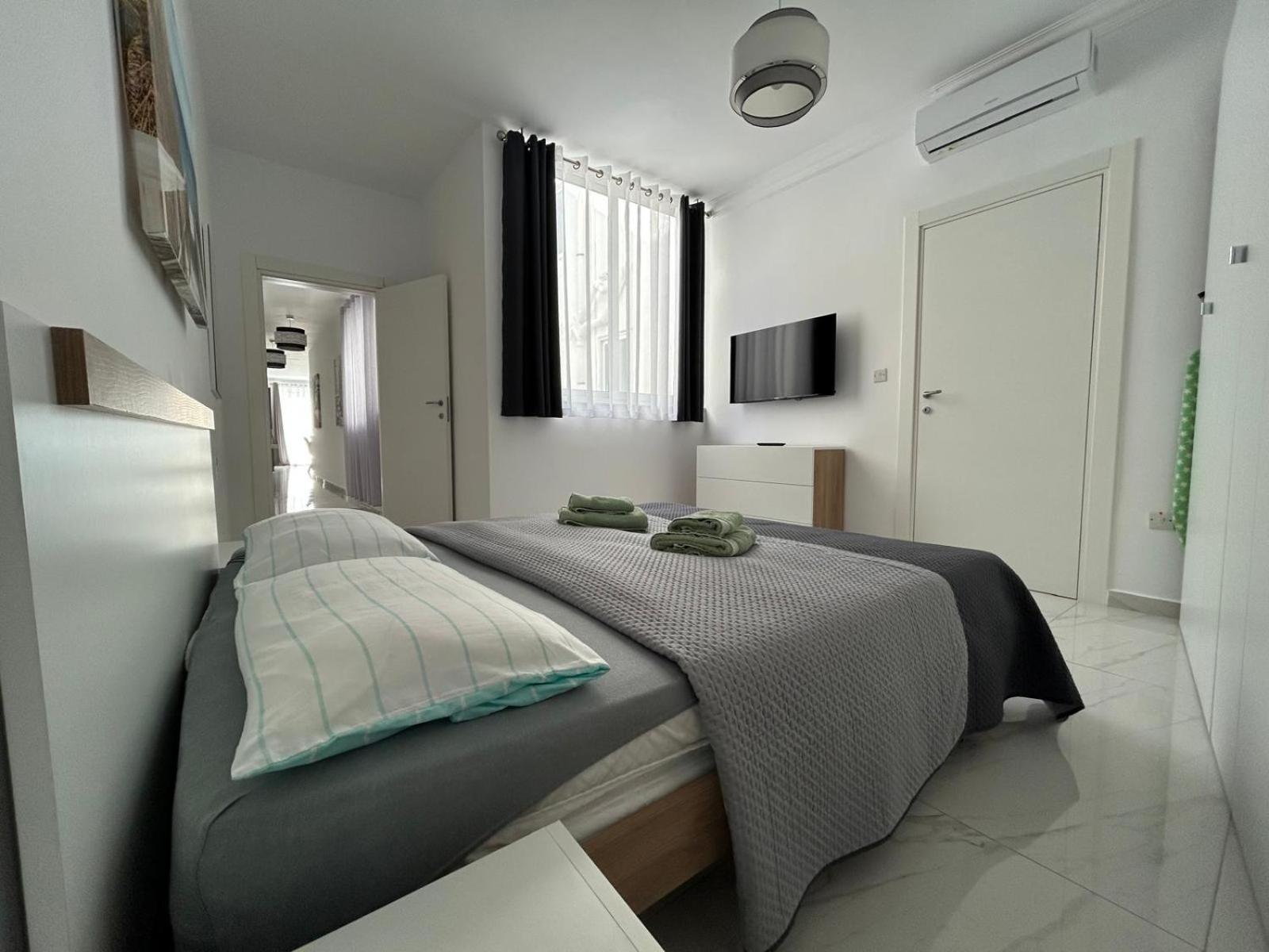 Exceptional 3-Bedroom Apartment, Sliema - Tigne Point! Exteriér fotografie
