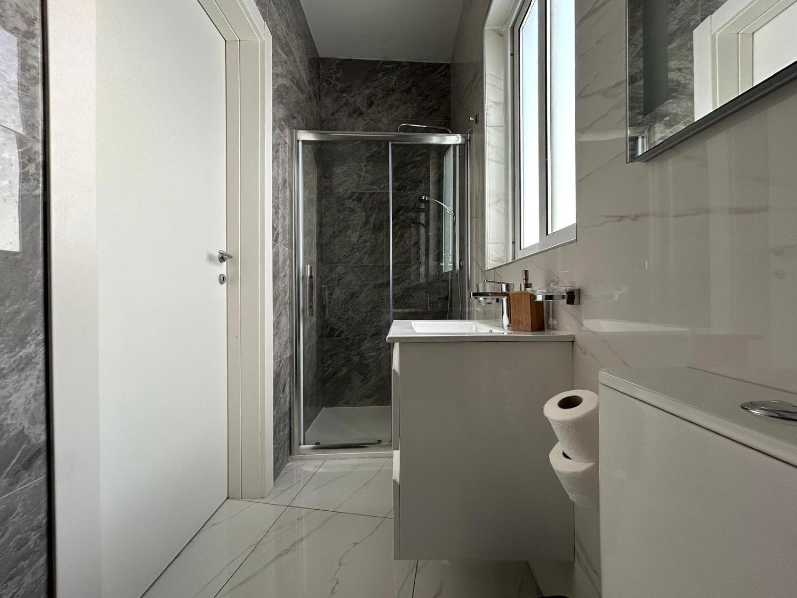 Exceptional 3-Bedroom Apartment, Sliema - Tigne Point! Exteriér fotografie