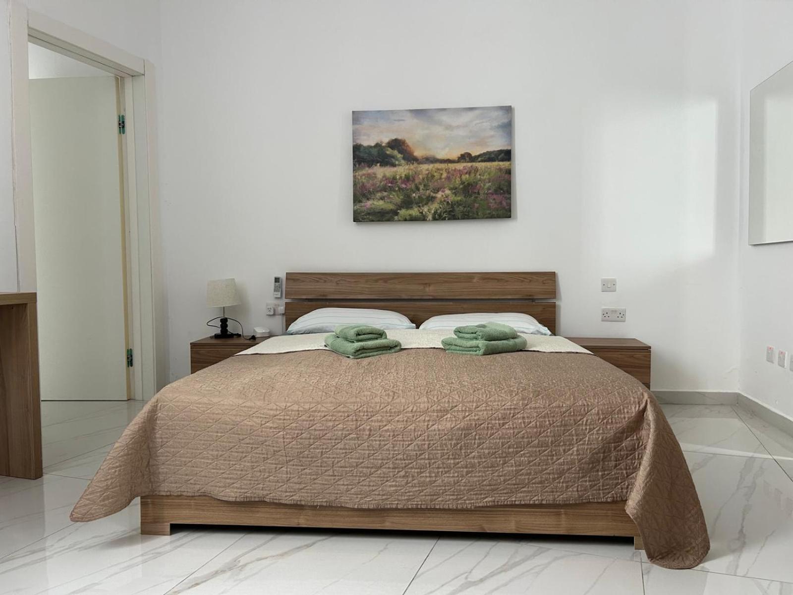 Exceptional 3-Bedroom Apartment, Sliema - Tigne Point! Exteriér fotografie